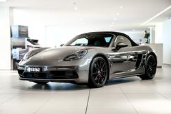 2023 Porsche
                718 Boxster S