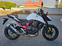 Honda CB750 Hornet