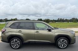 2025 SUBARU FORESTER TOURING