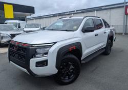 2025 NISSAN NAVARA PRO-4X