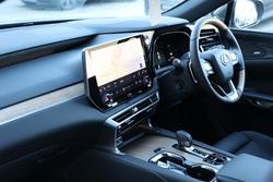 2025 Lexus
RX450h+ RX450h+ Sports Luxury 2.5L Hybrid Auto CVT Wagon 0F37060 002