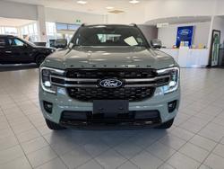 2026 Ford Everest Platinum