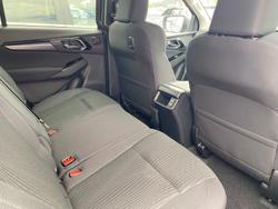 2025 ISUZU MU-X LS-U