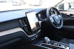 2025 Volvo XC60 Plus T8 Plug-In Hybrid Dark