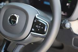 2025 Volvo XC60 Plus T8 Plug-In Hybrid Dark