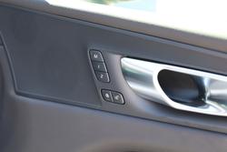 2025 Volvo XC60 Plus T8 Plug-In Hybrid Dark