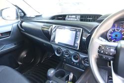 2019 Toyota Hilux SR