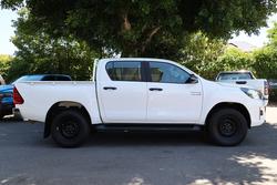 2019 Toyota Hilux SR