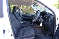 2019 Toyota Hilux SR