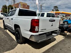 2025 MITSUBISHI Triton GLX-R