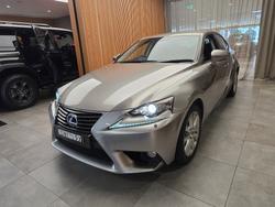 2013 Lexus IS300h Luxury 2.5L Hybrid Continuously variable Sedan