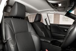 2025 Lexus ES300h Luxury 2.5L Hybrid Auto CVT Sedan