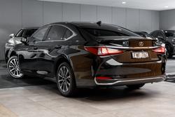 2025 Lexus ES300h Luxury 2.5L Hybrid Auto CVT Sedan