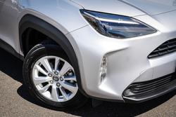 2024 Toyota Yaris Cross Hybrid GX