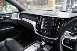 2018 Volvo XC60 T6 R-Design