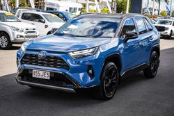 2022 Toyota
RAV 4 Hybrid XSE (AWD)