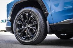 2022 Toyota
RAV 4 Hybrid XSE (AWD)
