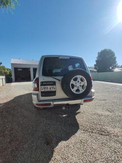 2001 Mitsubishi Pajero GLS