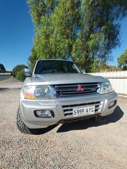 2001 Mitsubishi Pajero GLS