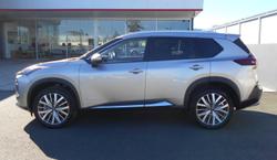 2025 Nissan
                X-TRAIL Ti-L e-POWER