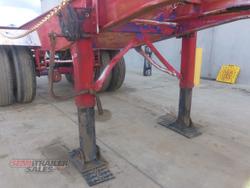 1990 Krueger 20FT Skel