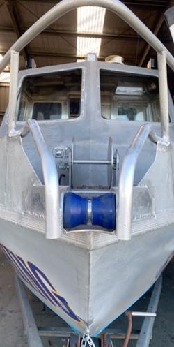 2000 COMMERCIAL CHARTER
