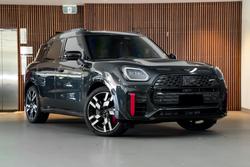 2025 MINI Countryman JCW Classic