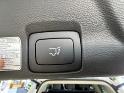 2025 LDV
                D90 EXECUTIVE