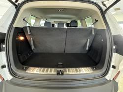2025 LDV
                D90 EXECUTIVE