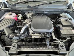 2025 LDV
                D90 EXECUTIVE