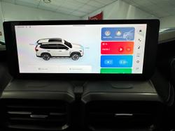 2025 LDV
                D90 EXECUTIVE