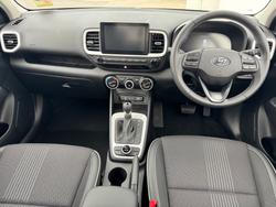 2025 HYUNDAI VENUE