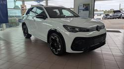 2025 VOLKSWAGEN Tiguan R-LINE