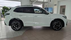 2025 VOLKSWAGEN Tiguan R-LINE