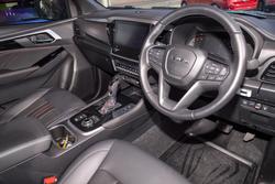 2025 Isuzu
MU-X X-TERRAIN