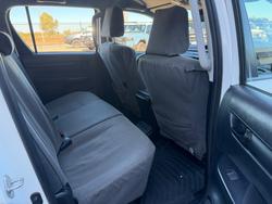 2023 Toyota Hilux SR