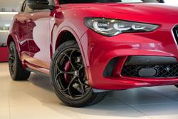 2025 Alfa Romeo Stelvio Quadrifoglio