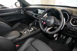 2025 Alfa Romeo Stelvio Quadrifoglio