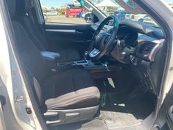 2019 Toyota Hilux 4x4 Hilux 4x4 SR5 2.8L T Diesel Automatic Double Cab 1Y46290 004