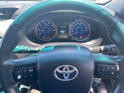 2019 Toyota Hilux 4x4 Hilux 4x4 SR5 2.8L T Diesel Automatic Double Cab 1Y46290 004