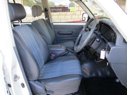 2000 Toyota Landcruiser GXL HZJ105R White