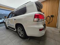 2014 Lexus
LX570 5.7 L Petrol Automatic Wagon