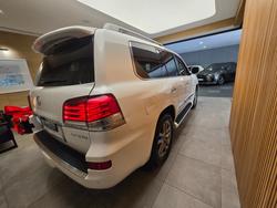 2014 Lexus
LX570 5.7 L Petrol Automatic Wagon