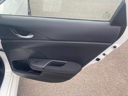 2017 HONDA CIVIC VTi-S