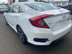 2017 HONDA CIVIC VTi-S