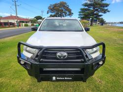 2020 Toyota Hilux SR