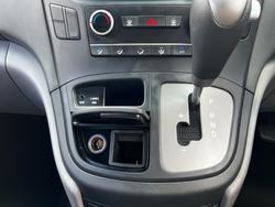 2018 HYUNDAI iLOAD 3S LIFTBACK