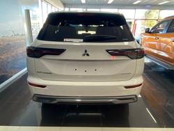 2025 MITSUBISHI Outlander EXCEED
