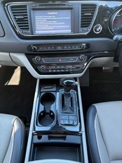 2015 Kia Carnival Platinum