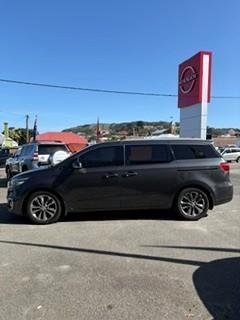 2015 Kia Carnival Platinum